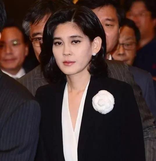 三星长公主李富真离婚财产,韩国三星长公主李富真结婚照片