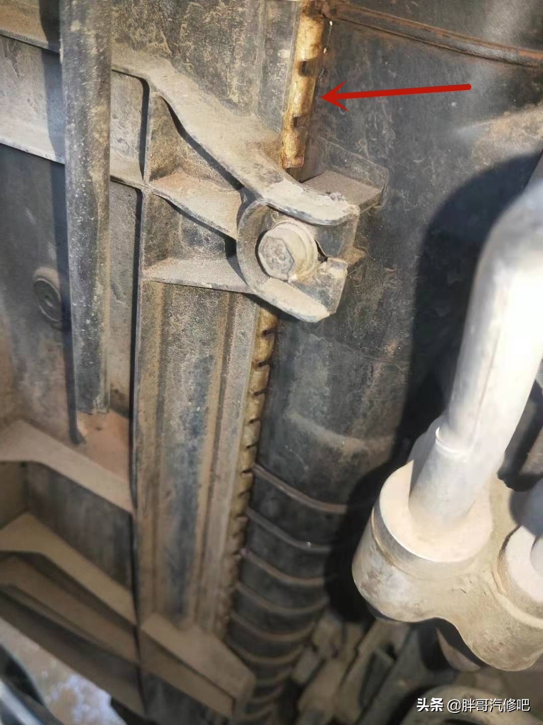 清洗暖风水箱需要倒掉防冻液吗,防冻液经常换对暖风水箱有用吗