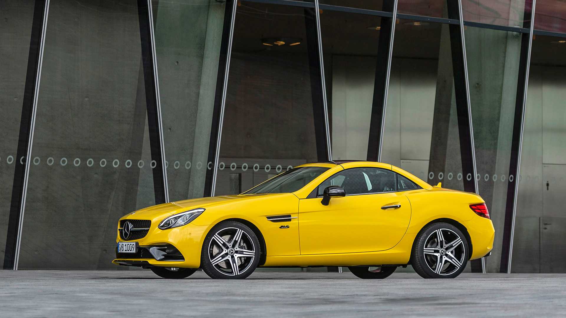 新款奔驰slc二手车价格,奔驰sl63官方报价