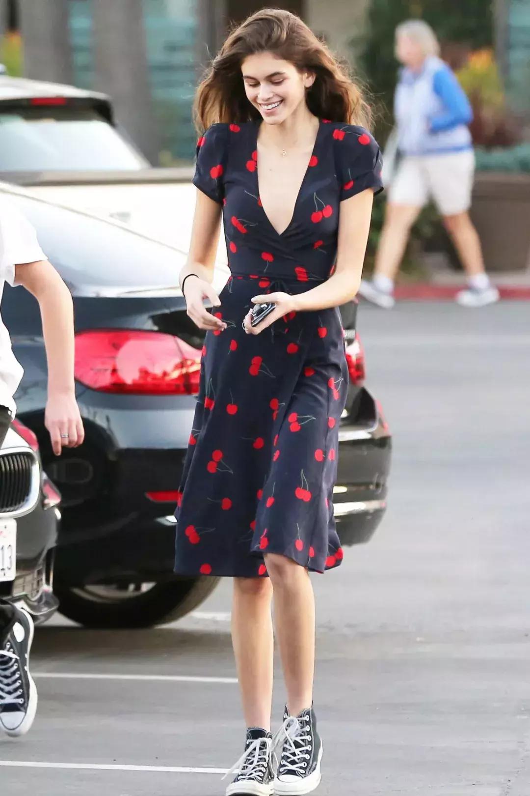 有没有为买一样东西排过队？机会来了，可以去排匡威的队了～