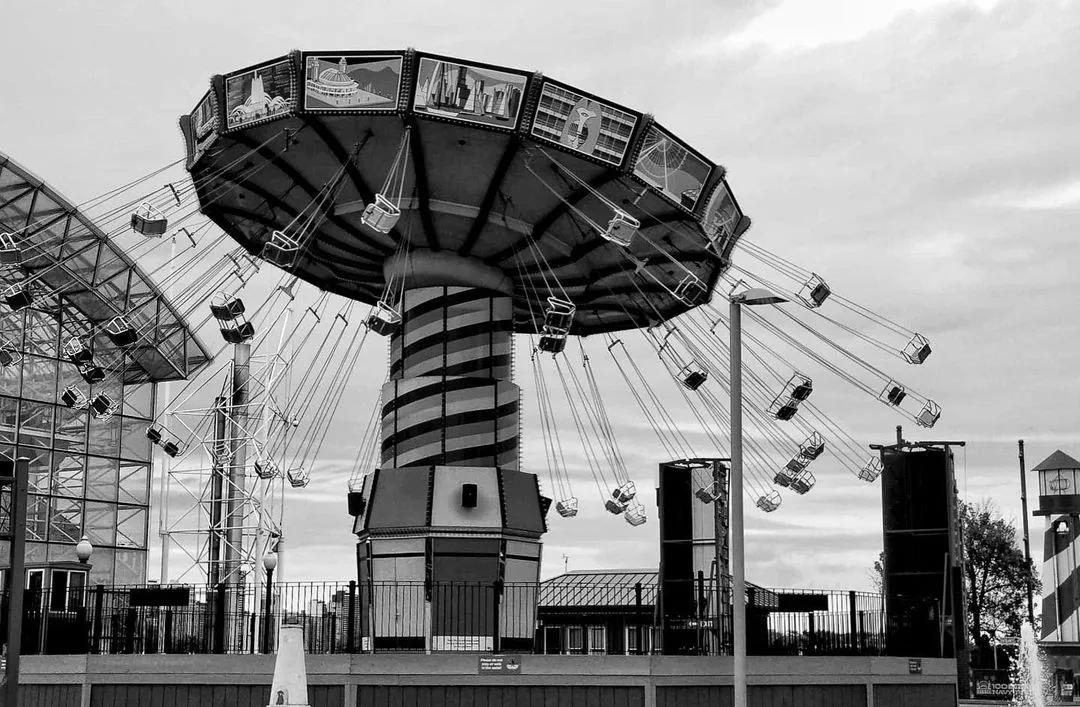 lisa和rosie秀恩爱,lisa与rosa在直播间接吻