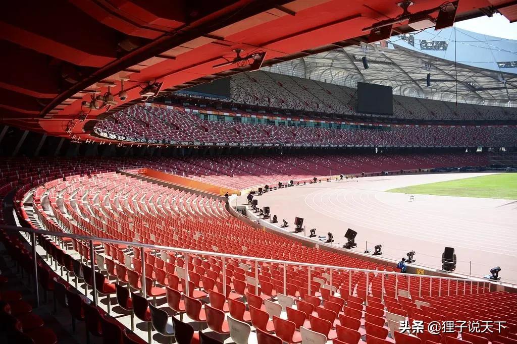 鸟巢总耗资,耗资两亿鸟巢