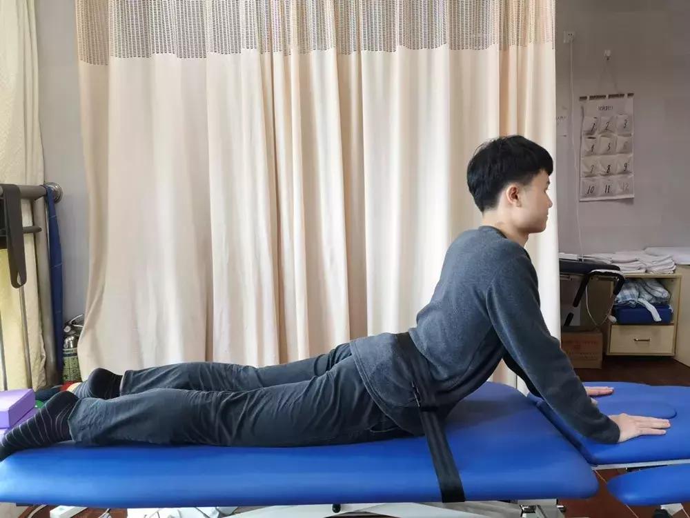 开车腰酸最快缓解方法,开车久坐腰酸怎么缓解