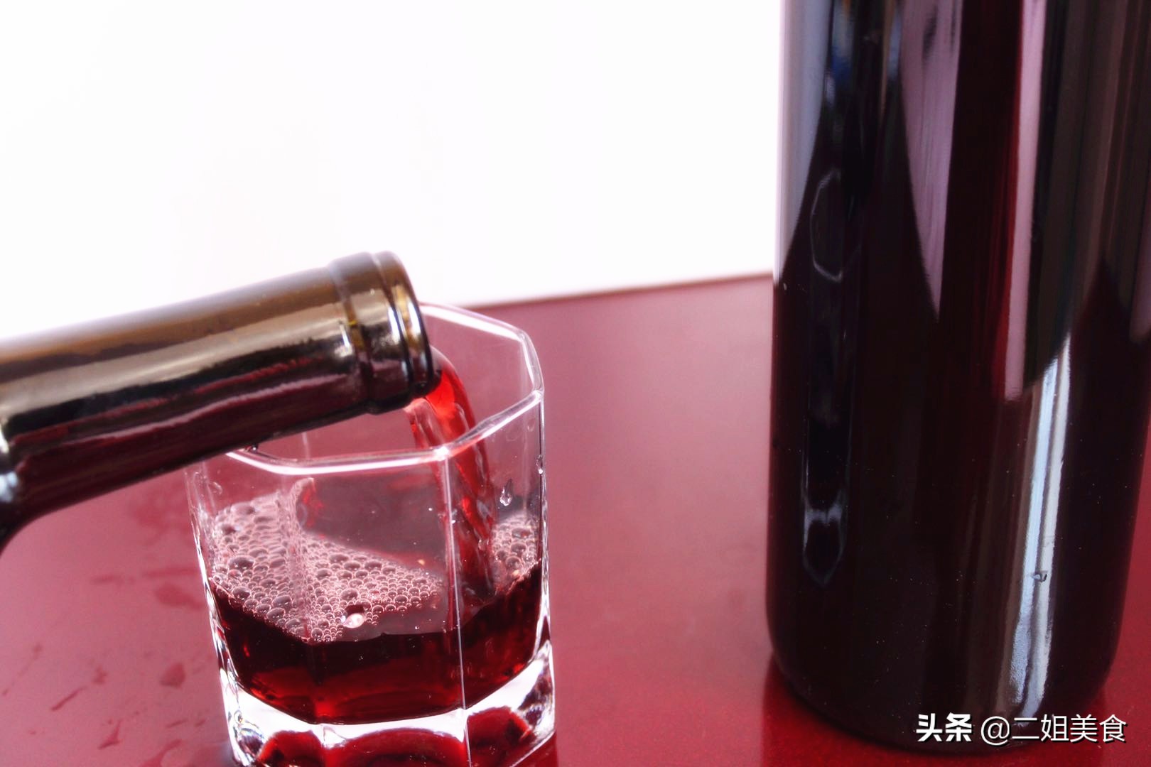 喝红酒怎么不苦,红酒发涩好还是发甜好