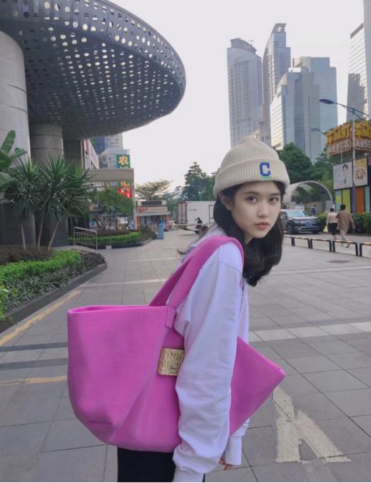 不同脸型如何挑到本命帽子,各种脸型怎么选帽子短发