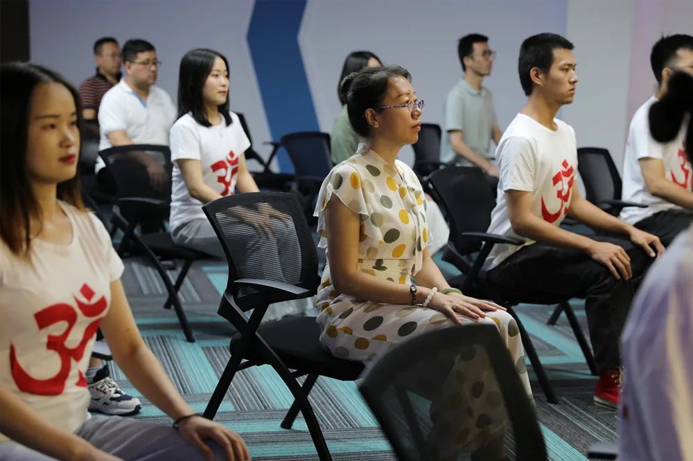 景丽瑜伽理疗视频,景丽瑜伽全集完整版