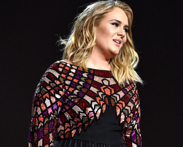 阿黛尔减肥暴胖,阿黛尔减肥后五官