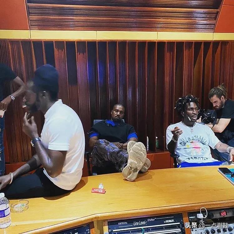 yeezy白斑马新款,yeezy白斑马市场最高版本对比