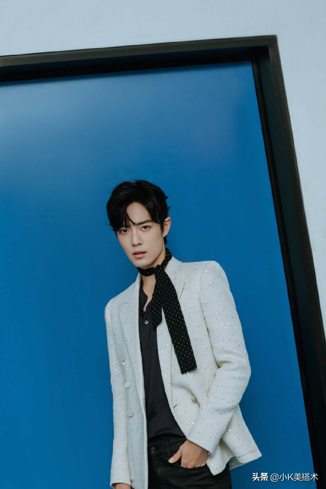 肖战格纹西装穿搭,肖战西装搭配什么颜色