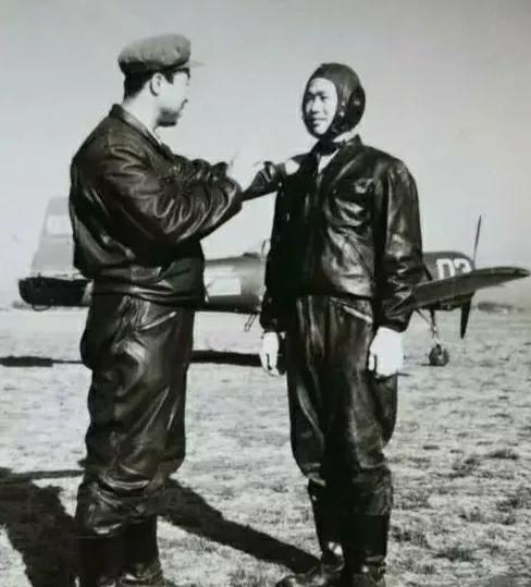 飞行员因身体原因停飞了怎么办,空军飞行员停飞意味着什么