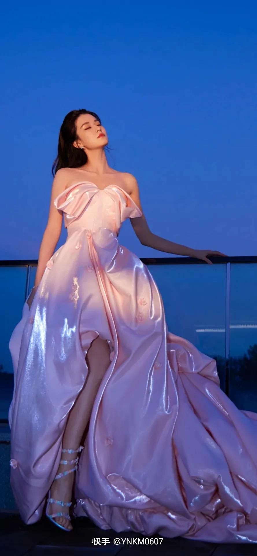 涔旀瀹朵笘鍐欑湡,涔旀澶忓ぉ鍐欑湡