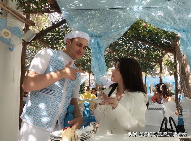 杨钰莹钻石戒指,杨钰莹戒指照片