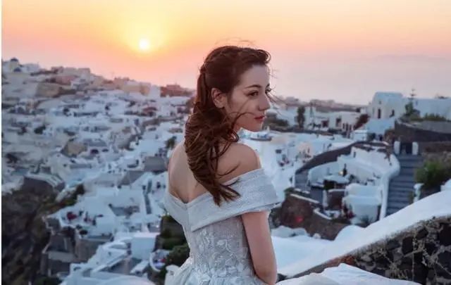 公认美貌迪丽热巴,怎么样才能拥有迪丽热巴样的颜值