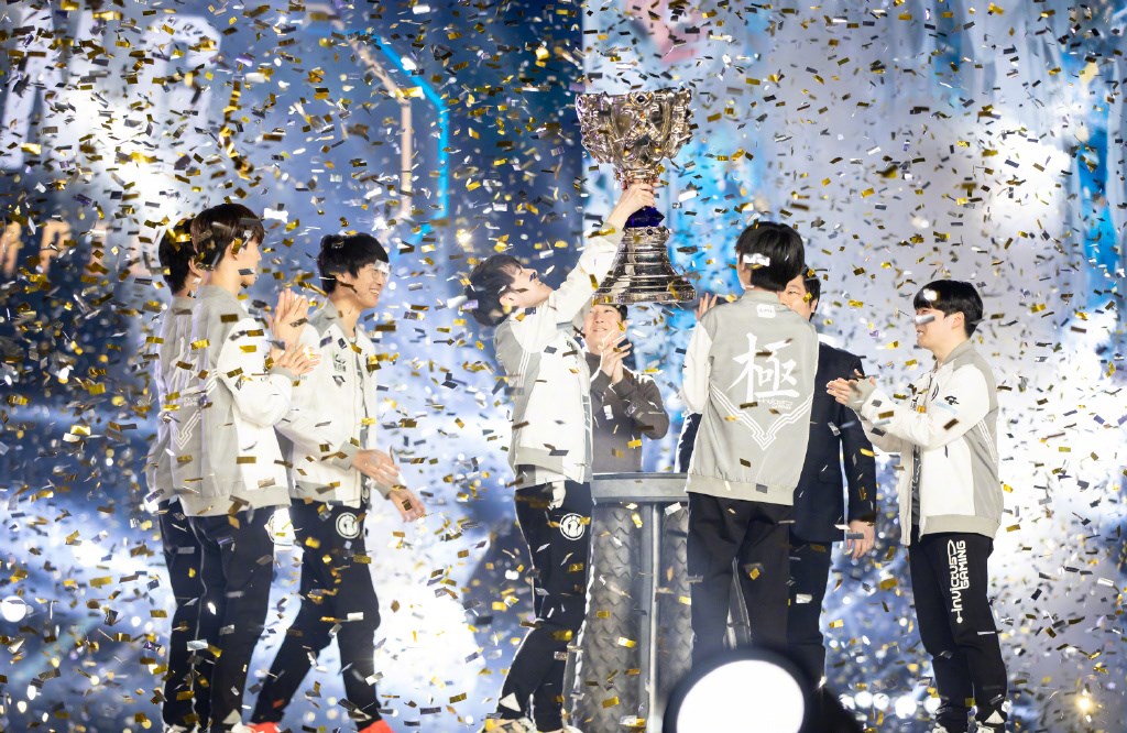 「塔说」回首2018：盘点中国电竞年度时刻我们一直是冠军！