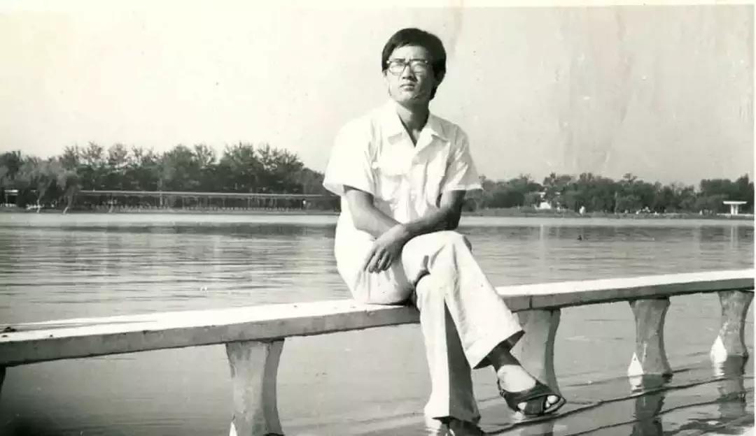 他曾卖汽水,搞快餐,今坐拥数十亿资产,引来20万同行参观