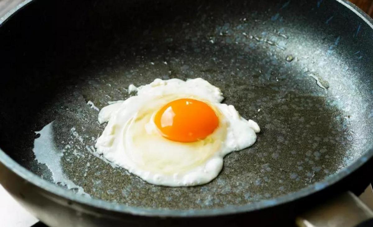 多星锅粘锅怎么变不粘锅,旧锅粘锅怎样让它不粘锅