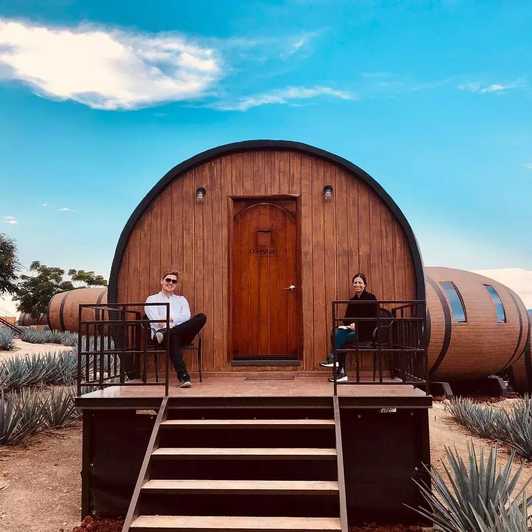 墨西哥酒桶民宿,不可错过的密室店