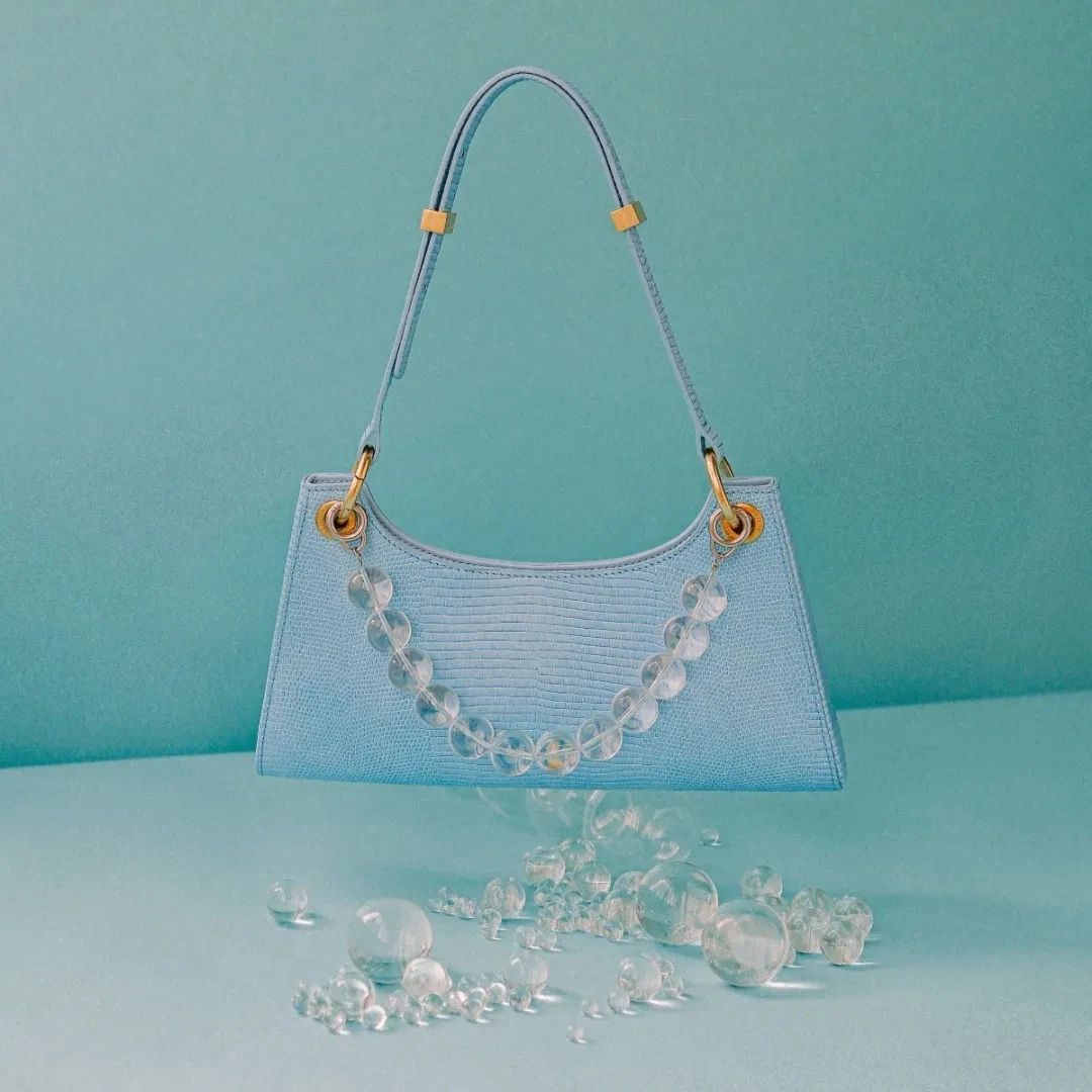 有哪些时髦的小众包包,小众且高级的包包推荐一款多用包