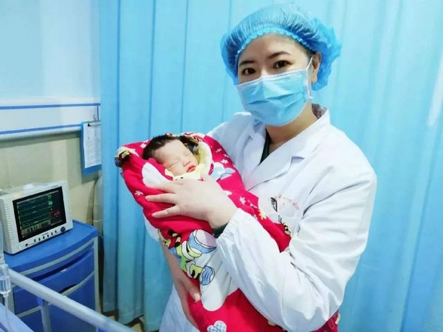 赶上疫情孕早期的妈妈应该怎么办,疫情期间孕妇生产孩子怎么办