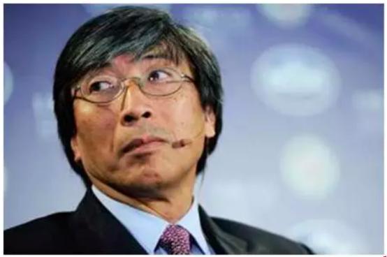 华人骄傲！他是全球最富医生！治好拜登儿子还向美国捐出一半财富