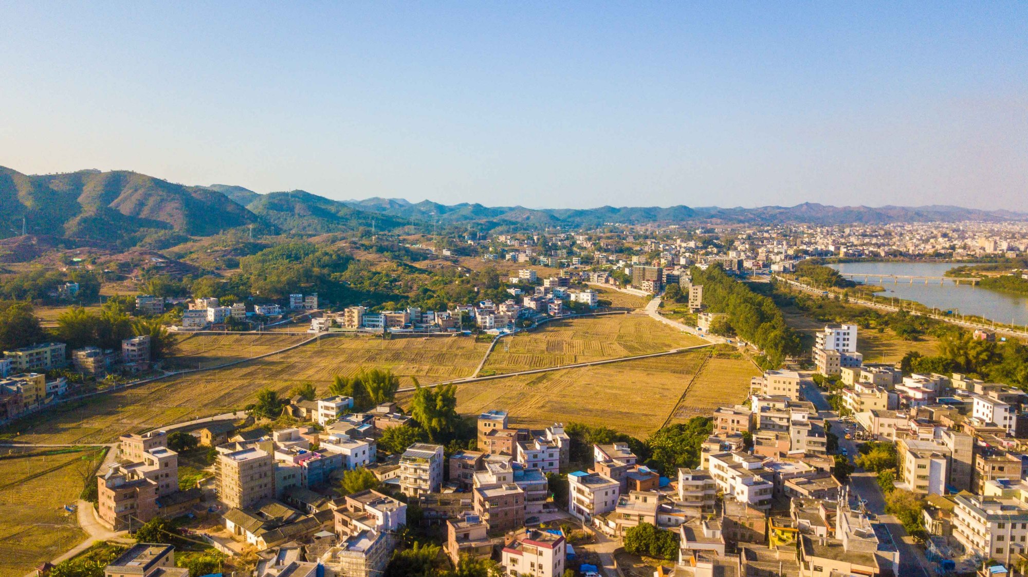 参观李惠堂故居,参观李惠利故居