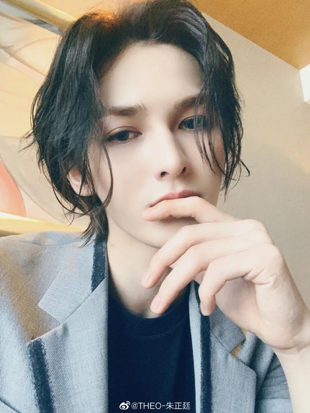 男爱豆顶级贵公子颜？清冷疏离的外表下却藏着柔和纯良的心