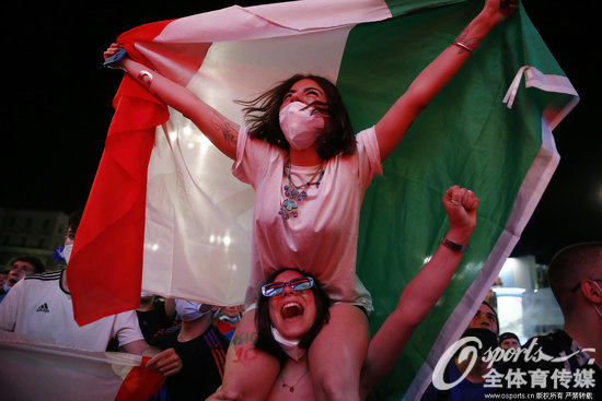 欧洲杯吐槽：揭幕战怪事多，土耳其竟被做成了一道“菜”