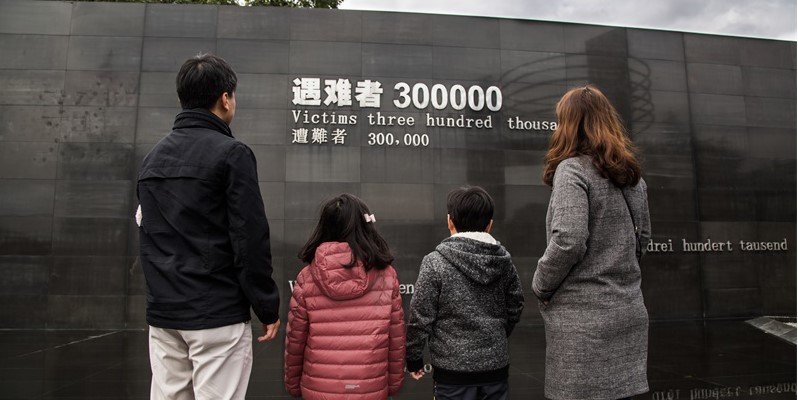 没有她世界依然在绽放,没有她的世界就没有存在的必要