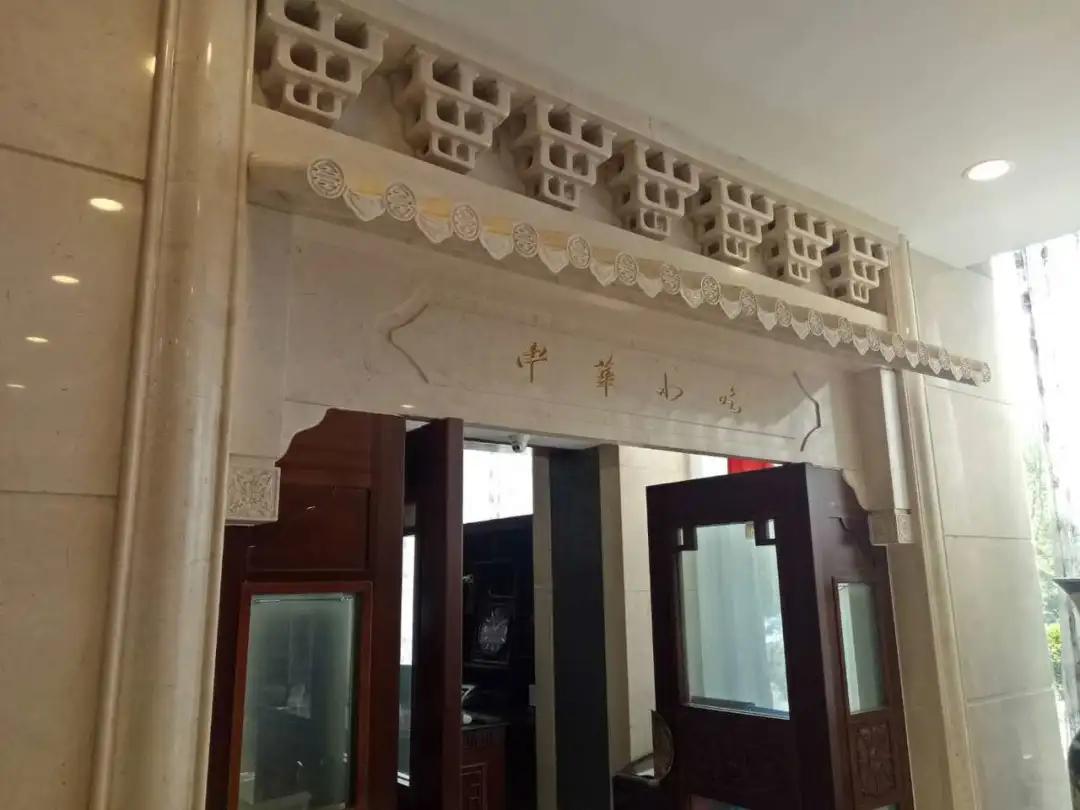 这家荣获“金樽奖”的酒店，实至名归，超多惊喜，客房+美食+商务+休闲+艺术……来了就不想走