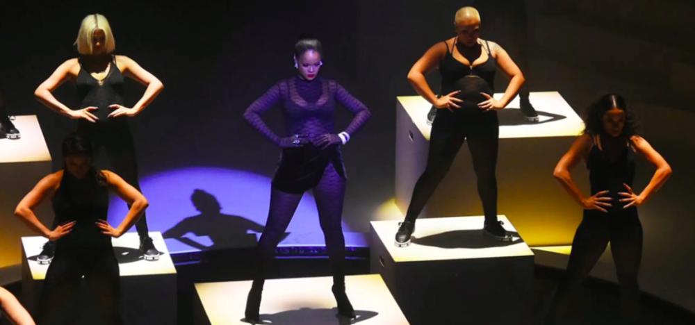 性感帝国维密被“贱卖”:直男审美过时,或迎进一步拆分或关店