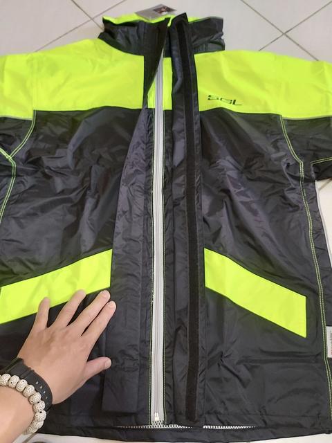 开箱体验，全新雨衣SOLSR-5运动型两件式骑行雨衣