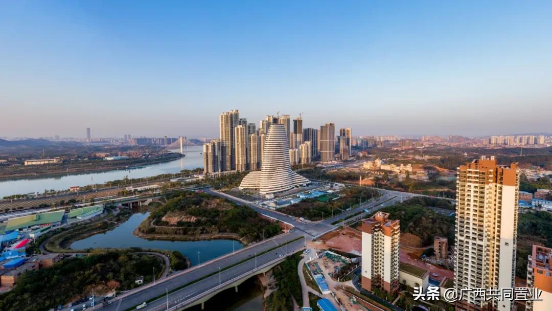 鎴戝湪鍗楀畞绛変綘瑙嗛,鎴戝湪鍗楀畞绛変綘鍘熺増