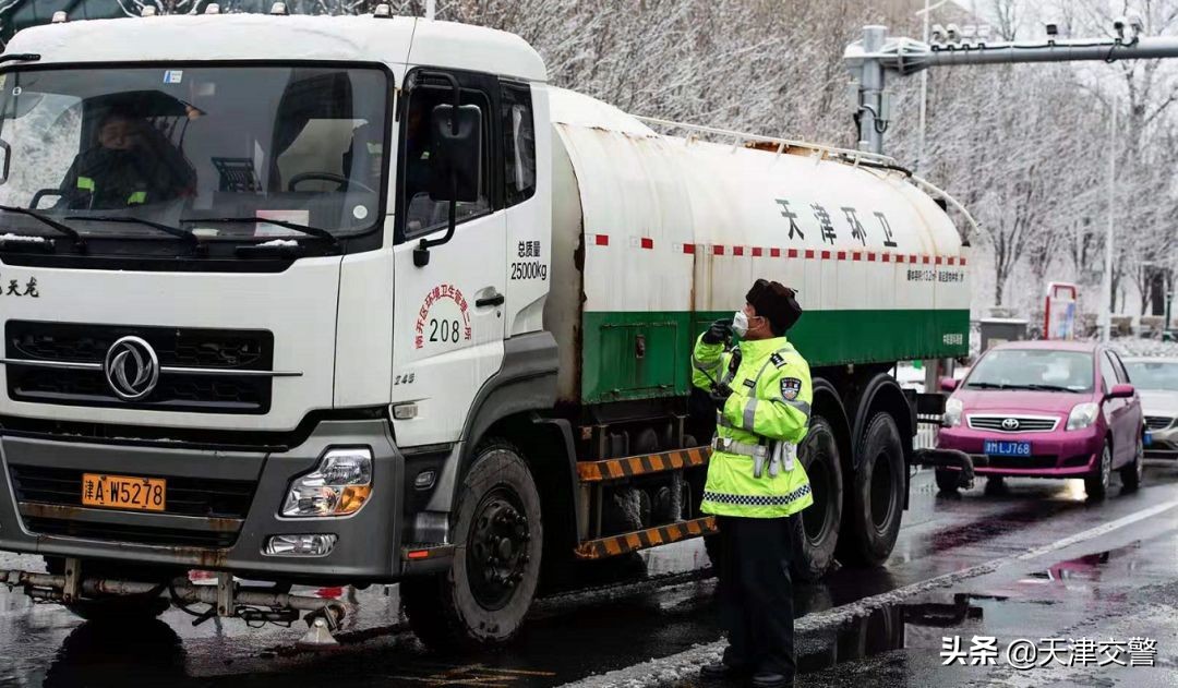 冲锋一线抗疫必胜,冲锋战疫一线防控力度不减