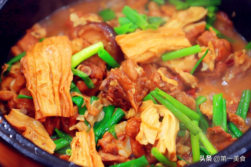 腐竹焖鸭的做法大全集,无水焖鸭煲做法