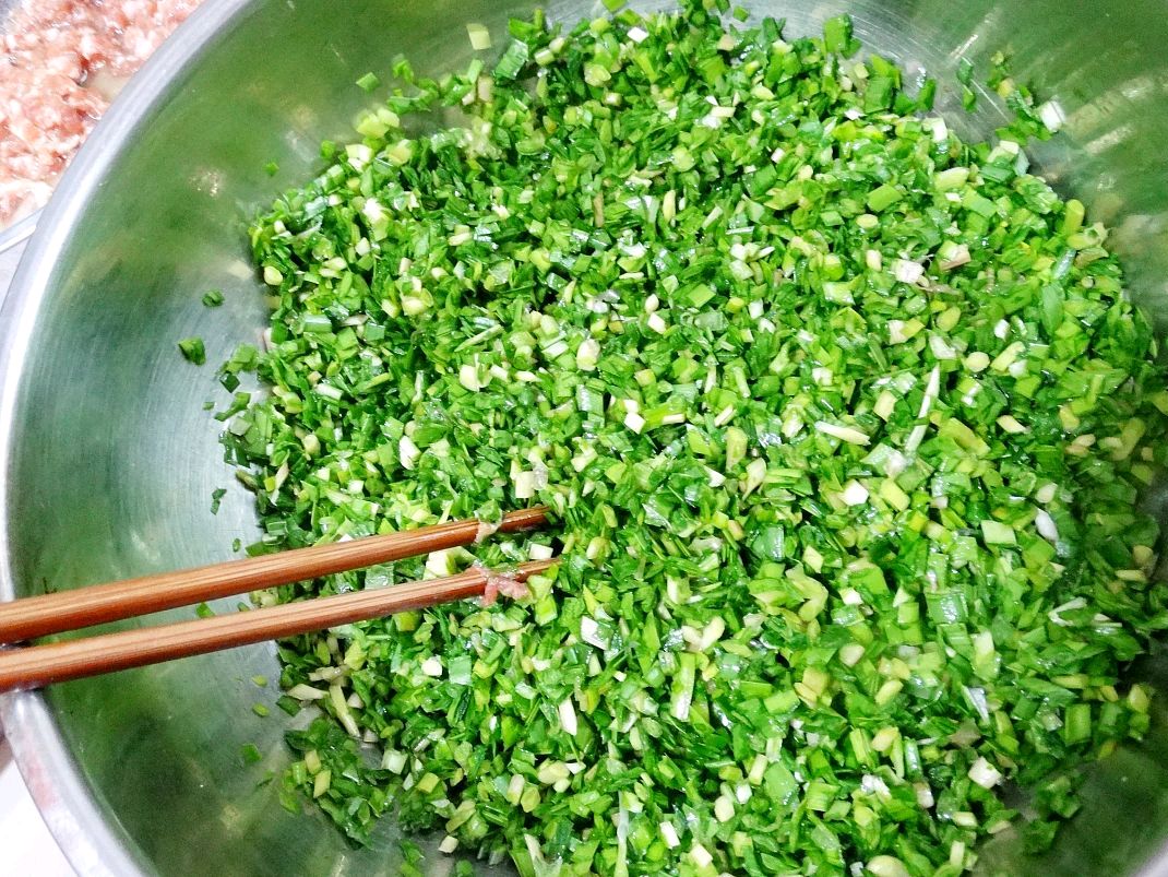 三鲜虾仁饺子素馅的做法大全图解,虾仁猪肉三鲜馅饺子的做法大全