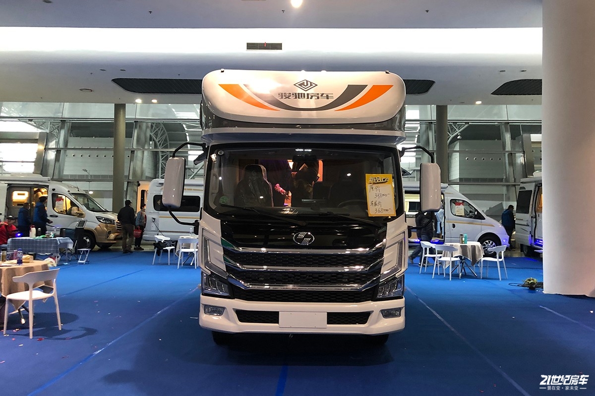 平头轻卡c型房车跃进,详解上汽跃进H500轻卡房车