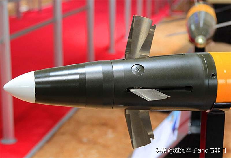 现在舰炮最大射程是多少,76毫米舰炮和100毫米舰炮哪个强