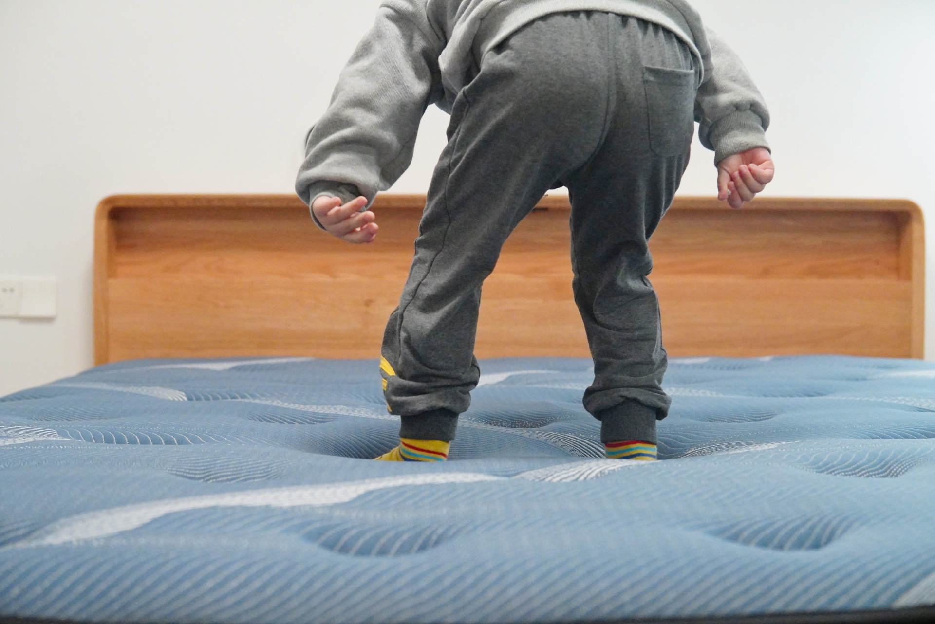 4883枚弹簧？这款床垫到底有什么稀奇之处？