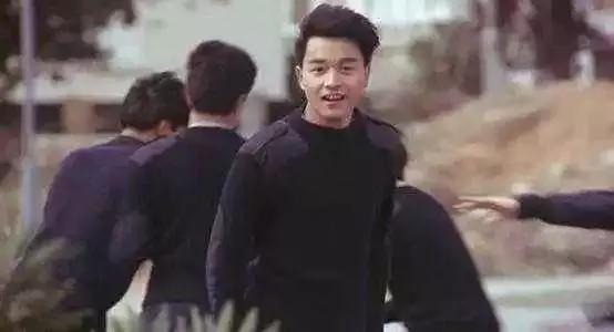 为什么我们会怀念2020年,我们为什么会怀念张国荣