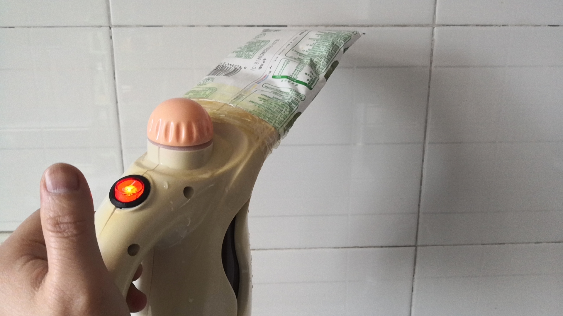 蚂蚁群来到家里怎么办,蚂蚁群出现在家里