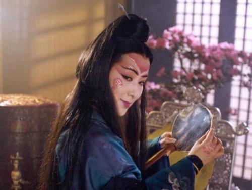 葵花宝典是一个什么样的武功,葵花宝典到底是谁的武功秘籍