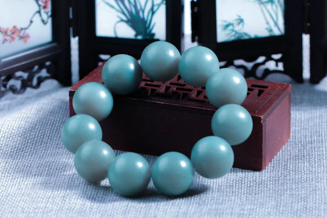 和田玉与戈壁羊脂玉有什么区别,疆沁和田玉