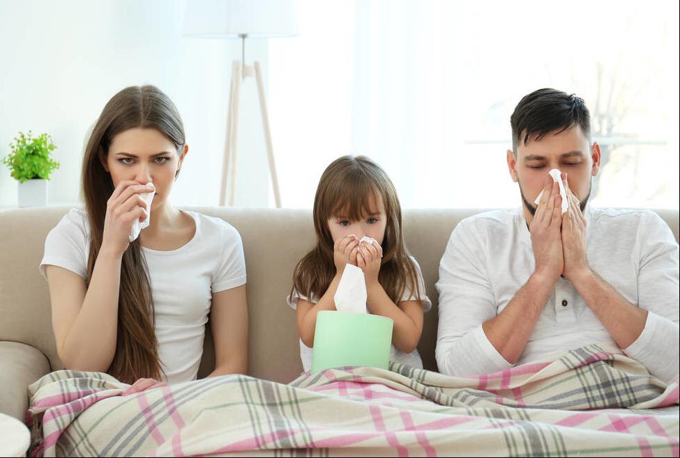 感冒睡前咳嗽快速止咳小妙招,一人感冒家里人怎样预防