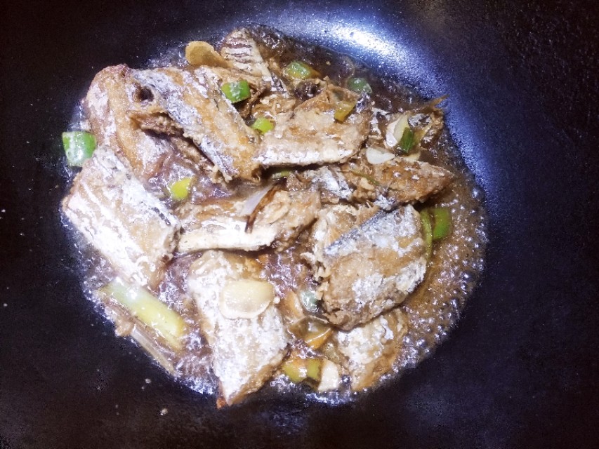 带鱼怎么做又酥软又好吃,怎么做带鱼又焦又酥