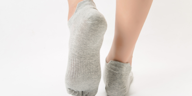 一双袜子就能解决的问题,一双袜子穿久了脚臭怎么办