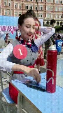 搞笑gif永远不要相信任何人,朋友圈gif背景搞笑