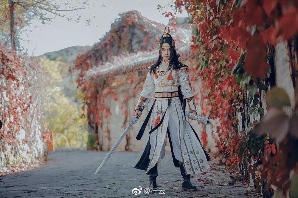 凌晨4点醒的姑娘,凌晨2点起床的姑娘