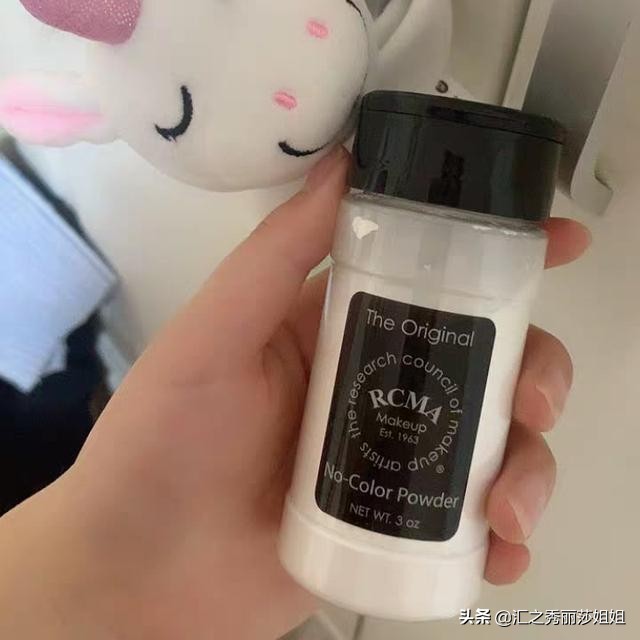 散粉是不是定妆的必需品,散粉可以控油定妆