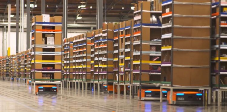 这个美国人身价达1万亿，在这个行业拿下中国第一，今被马云击败