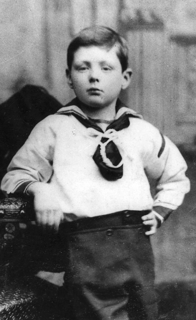 丘吉尔真正的历史地位,丘吉尔怎么走上权力的巅峰